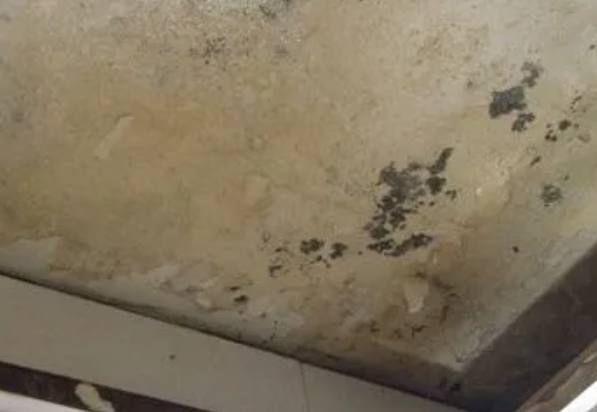 卓资阳台漏水维修公司分享下卓资卫生间渗水维修需要注意哪些问题。